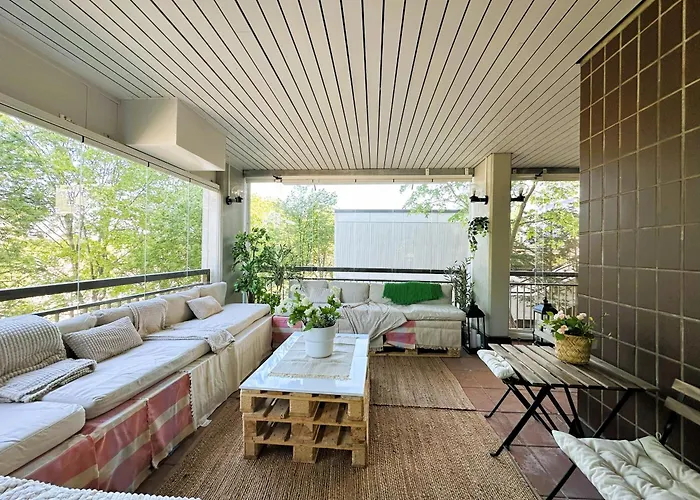 New Luxury 110sqm With Terrace And Great Location Huoneisto