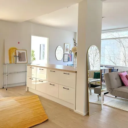 New 3Br Loft With Balcony And Sauna